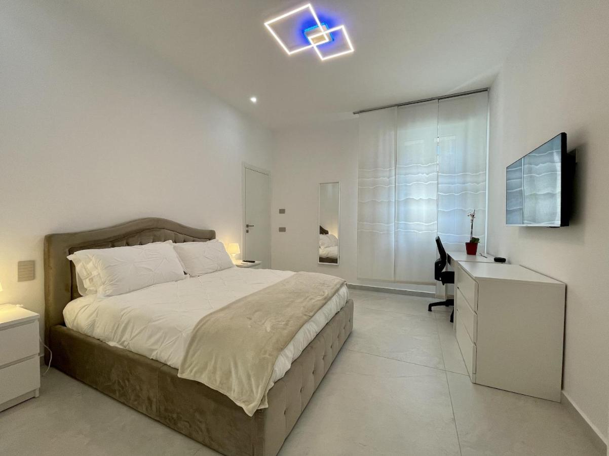 Varese Apartment ภายนอก รูปภาพ